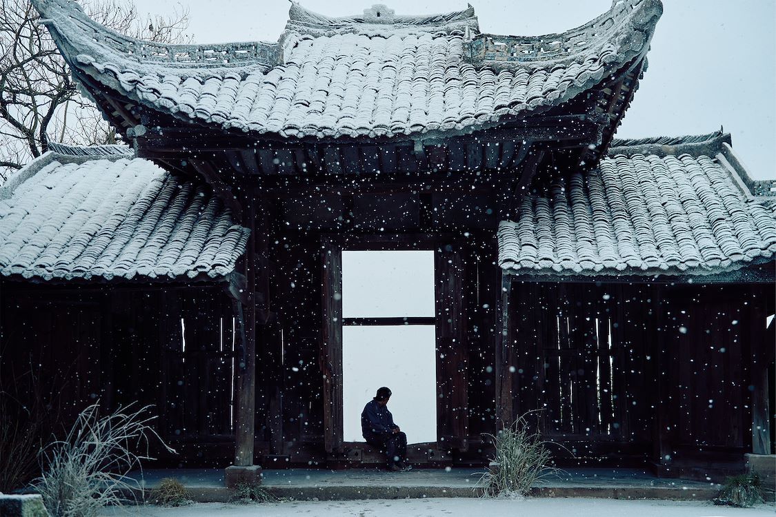 23427
