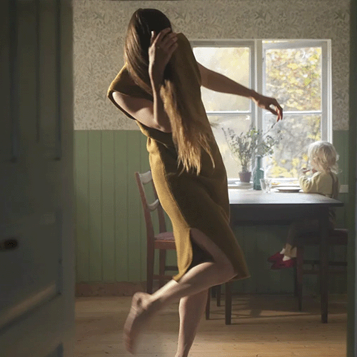 Arnhemse Meisjes | Every_body has a mother