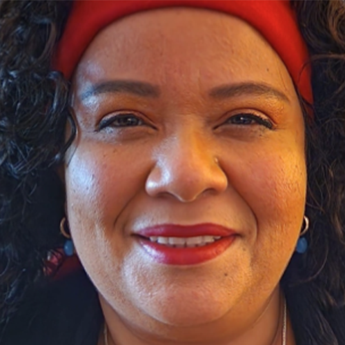 HOST | Donna Daflaar